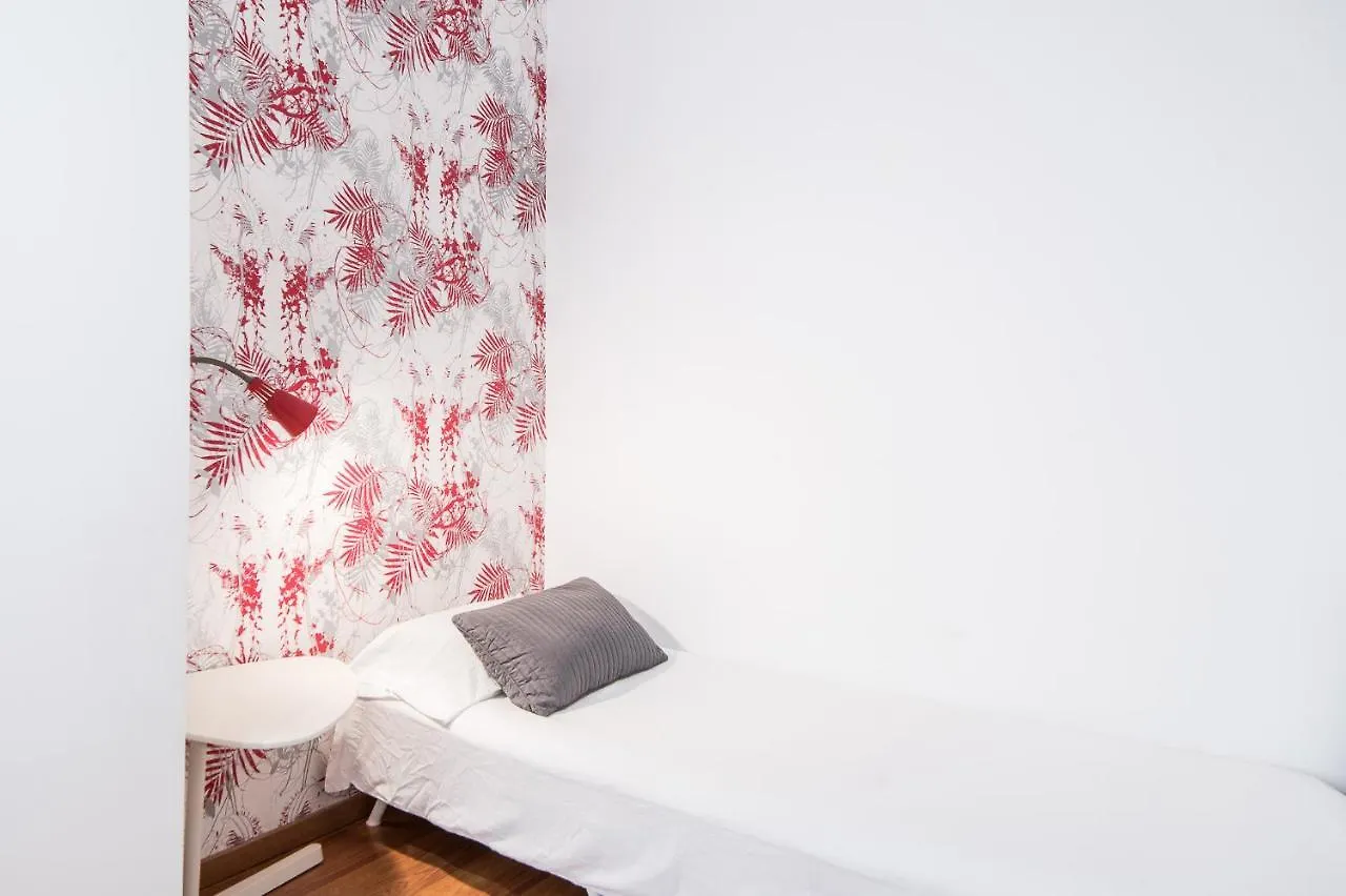 Apartment With Terrace A Step Away From Montjuic Barcelona 0*,