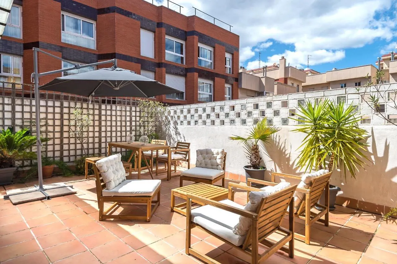 Apartment With Terrace A Step Away From Montjuic バルセロナ 0*,  スペイン